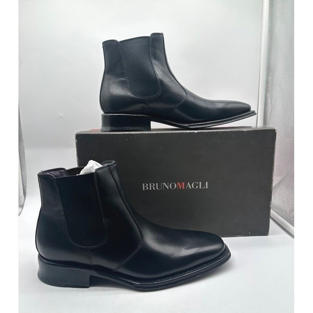 Bruno Magli Mens Black Leather Chelsea Boots Square Toe Made in Italy Size 9 M